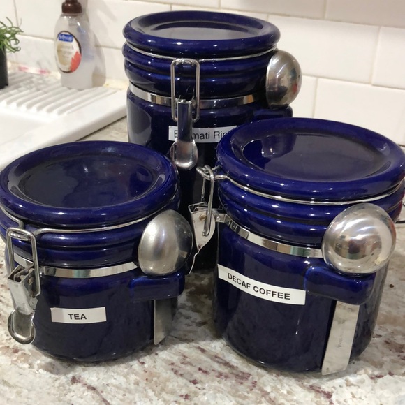 Storage canisters - Picture 2 of 5